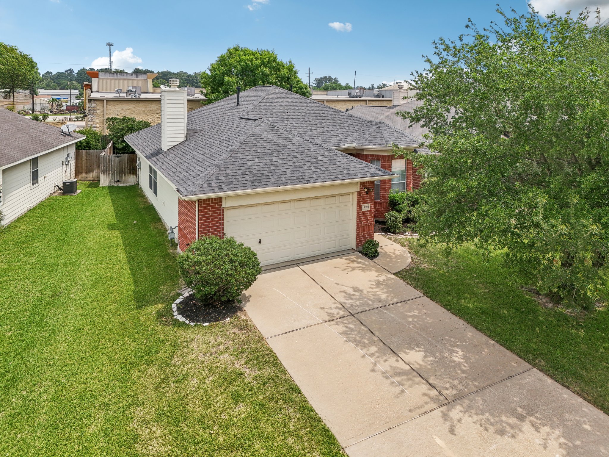 Cypress Creek Bank Dr-2105-036.jpg