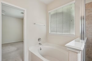 Cypress Creek Bank Dr-2105-021.jpg