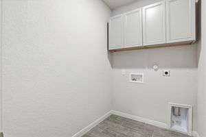 Photo 31