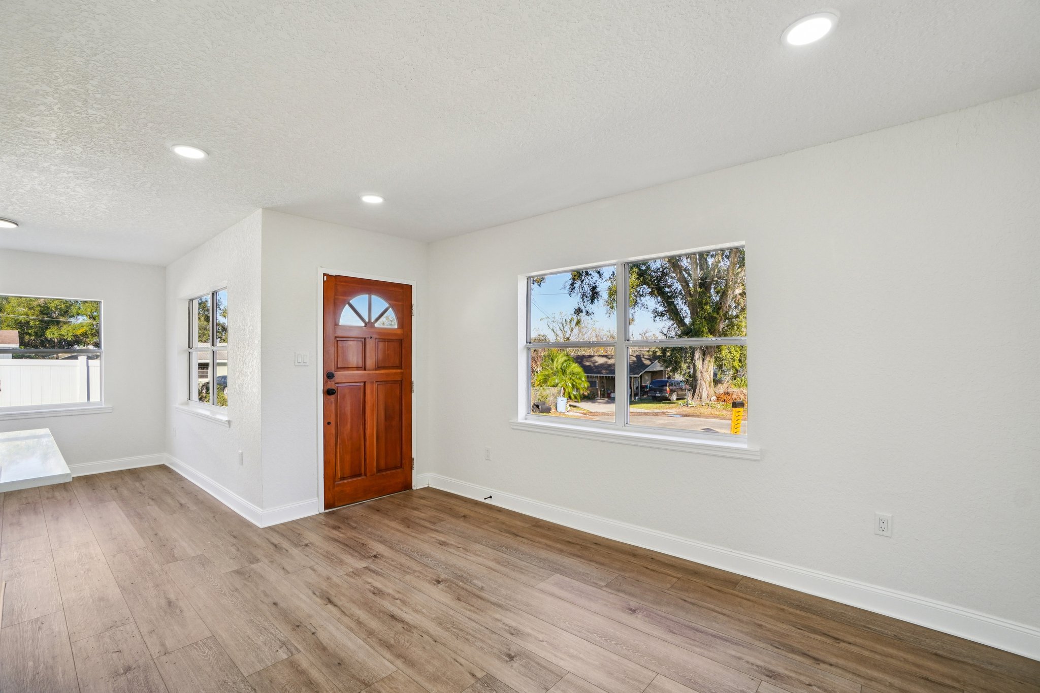 2nd St-S2701-007.jpg