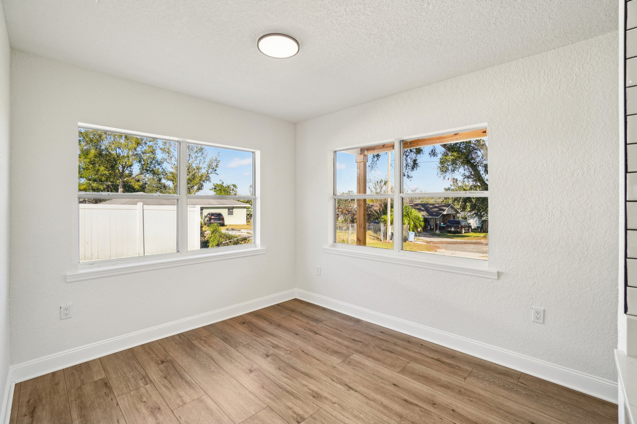 2nd St-S2701-010.jpg