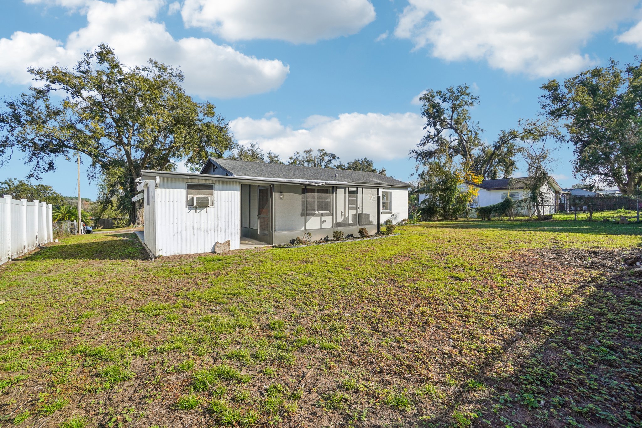 2nd St-S2701-032.jpg