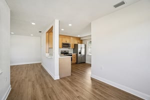 2nd St-S2701-011.jpg