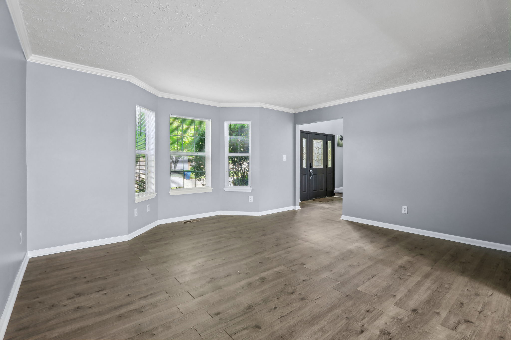 Charleswood Ct-3105-009