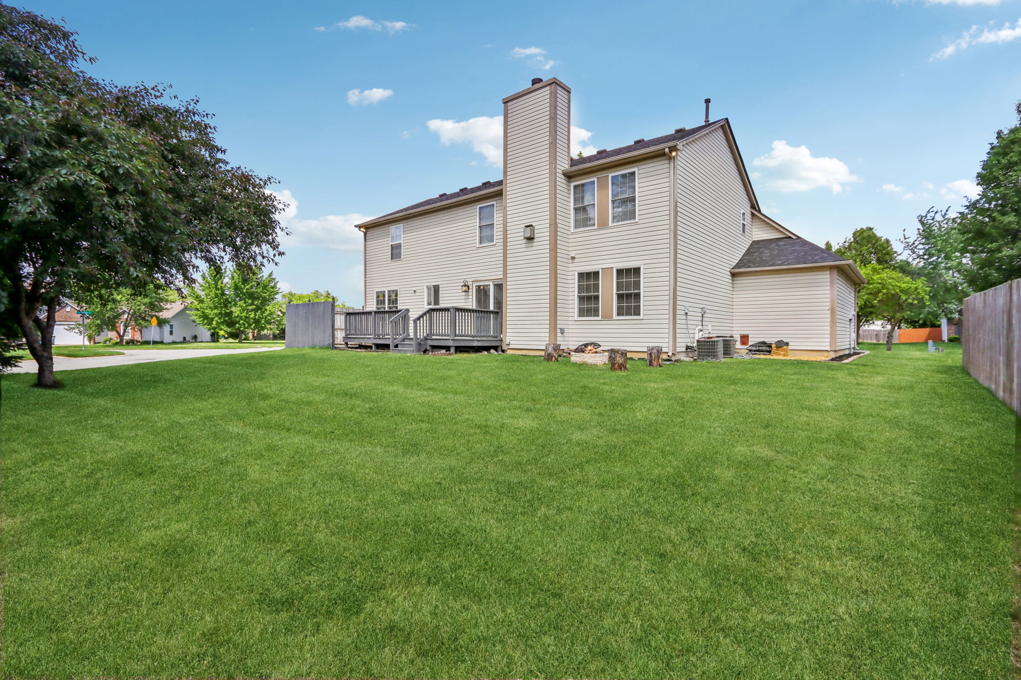 Charleswood Ct-3105-044