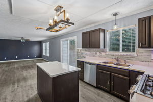 Charleswood Ct-3105-014