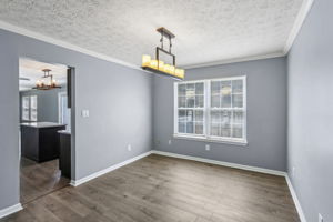 Charleswood Ct-3105-015