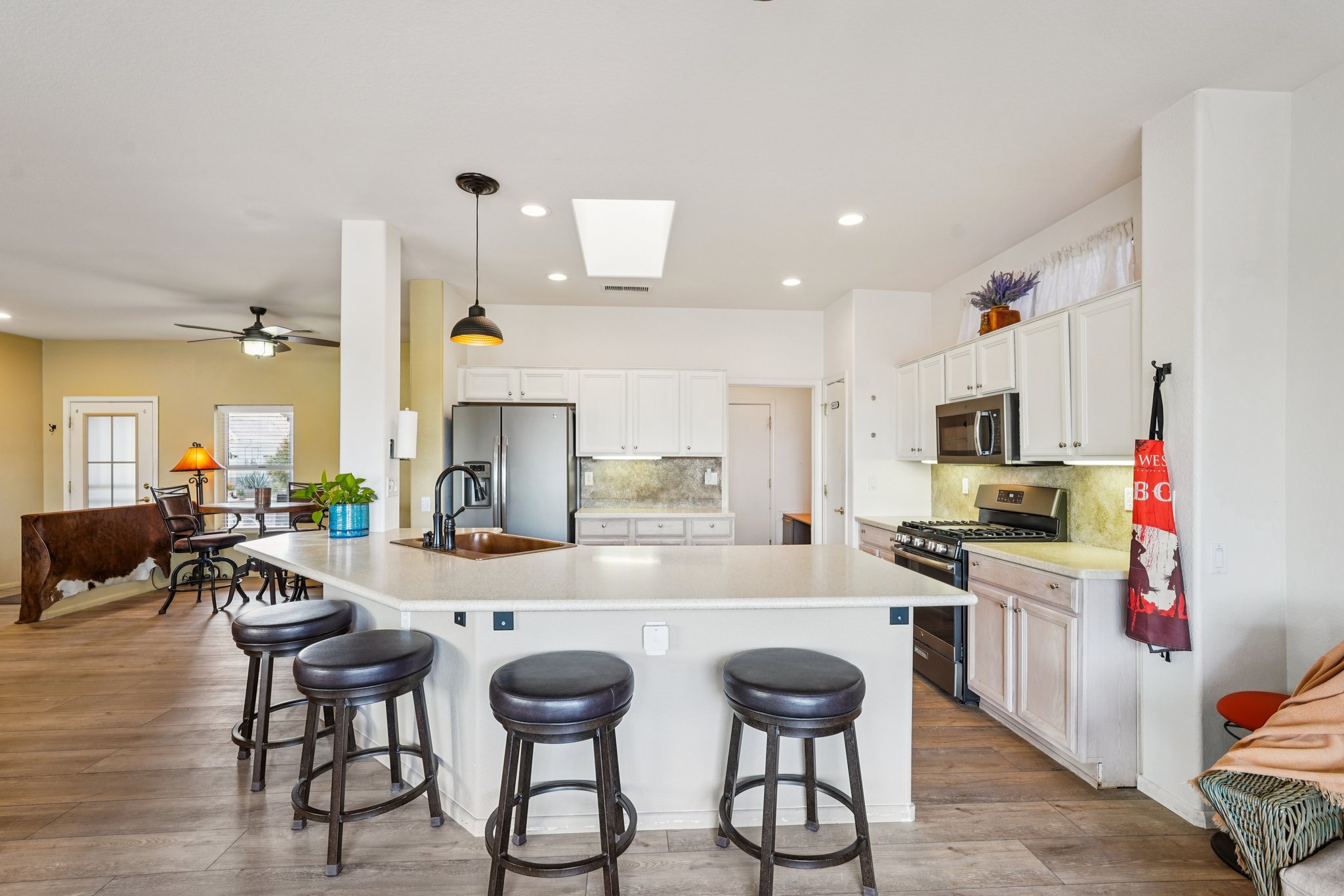 W Rico Dr-S0503-018.jpg