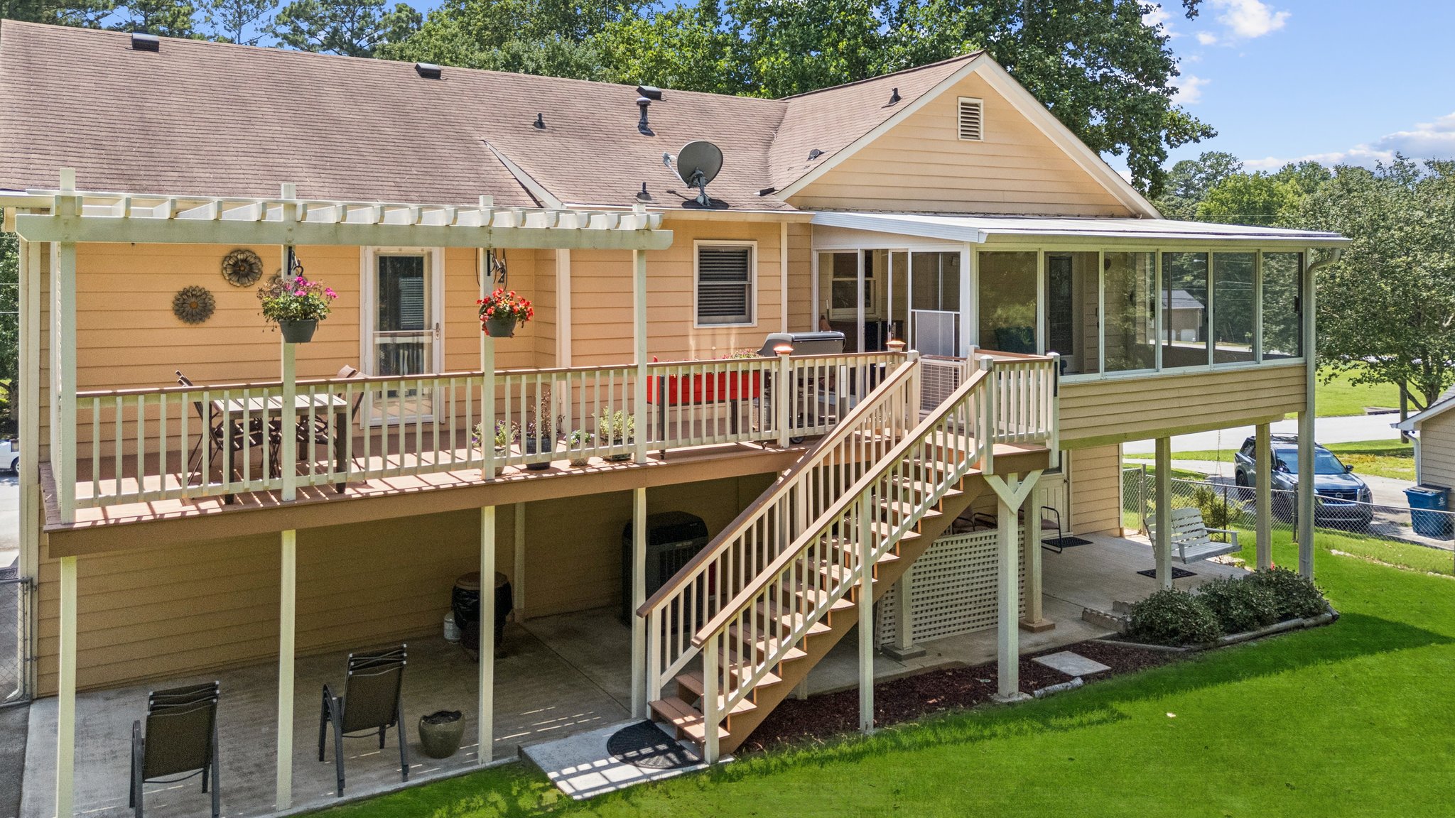 Local_Flavor_Films-1395_La_Maison_Dr_Lawrenceville_GA-296.jpg
