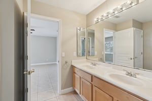 Legendary Blvd-043.jpg