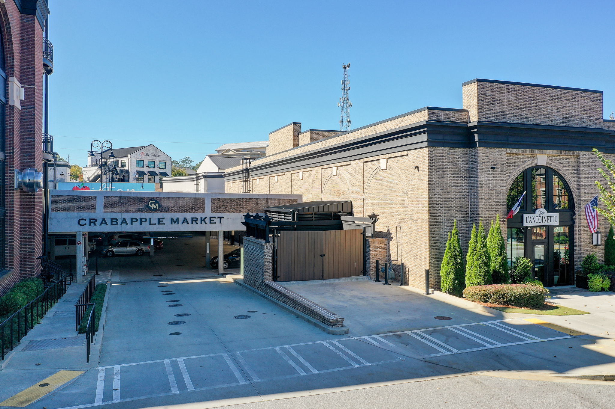 39 Crabapple Parking w French Restarant