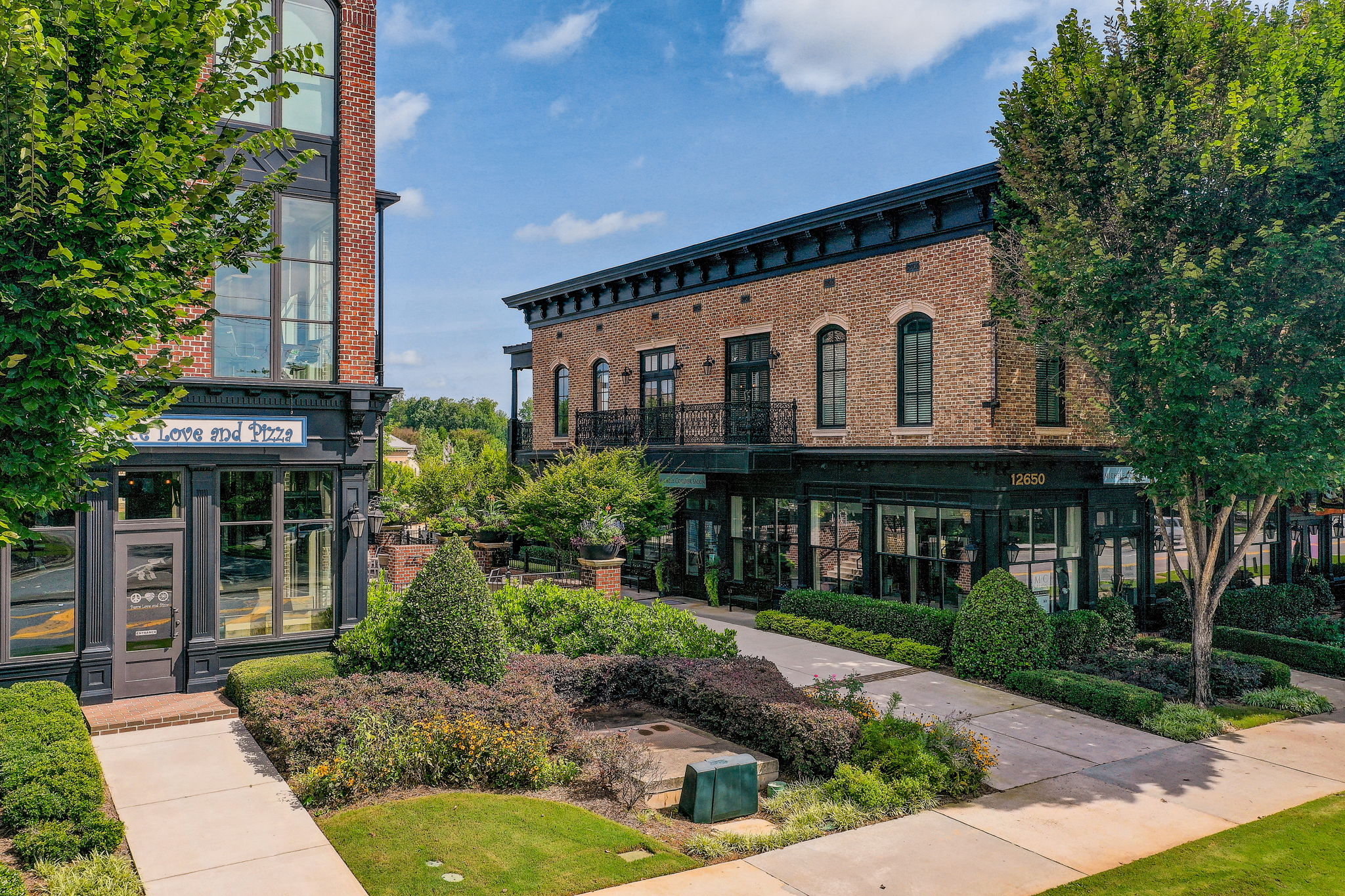 53 Aerial Crabapple Restaurants + Courtyard