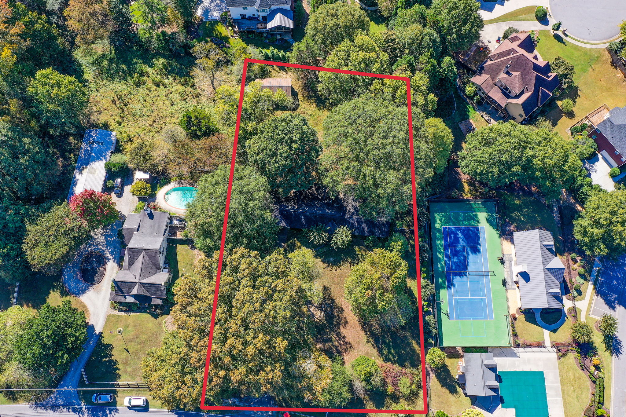 12 Aerial Lot + Neighborhood B w Courts