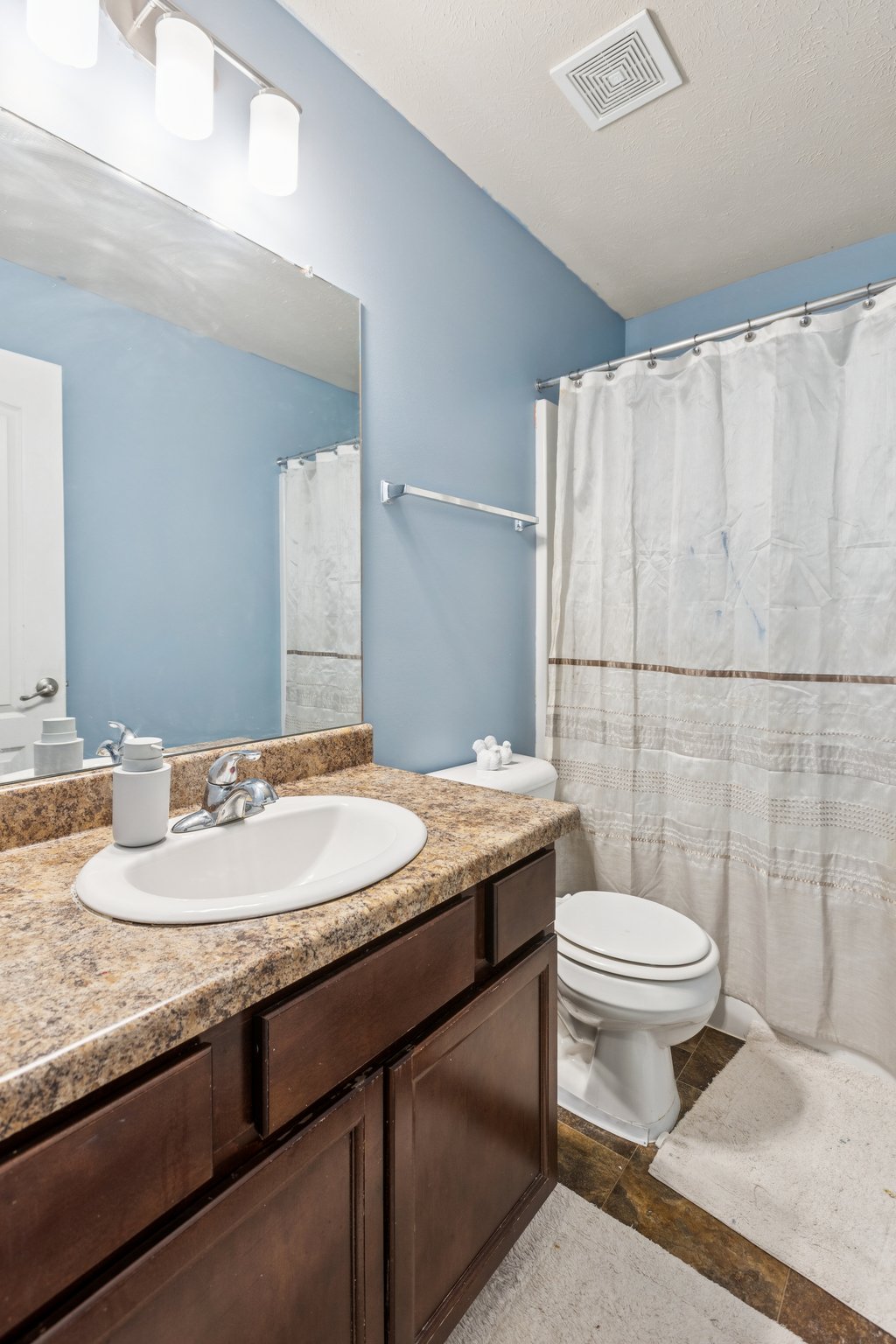 7527 - 13955 Weber St_018.jpg