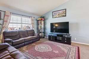 7527 - 13955 Weber St_004.jpg