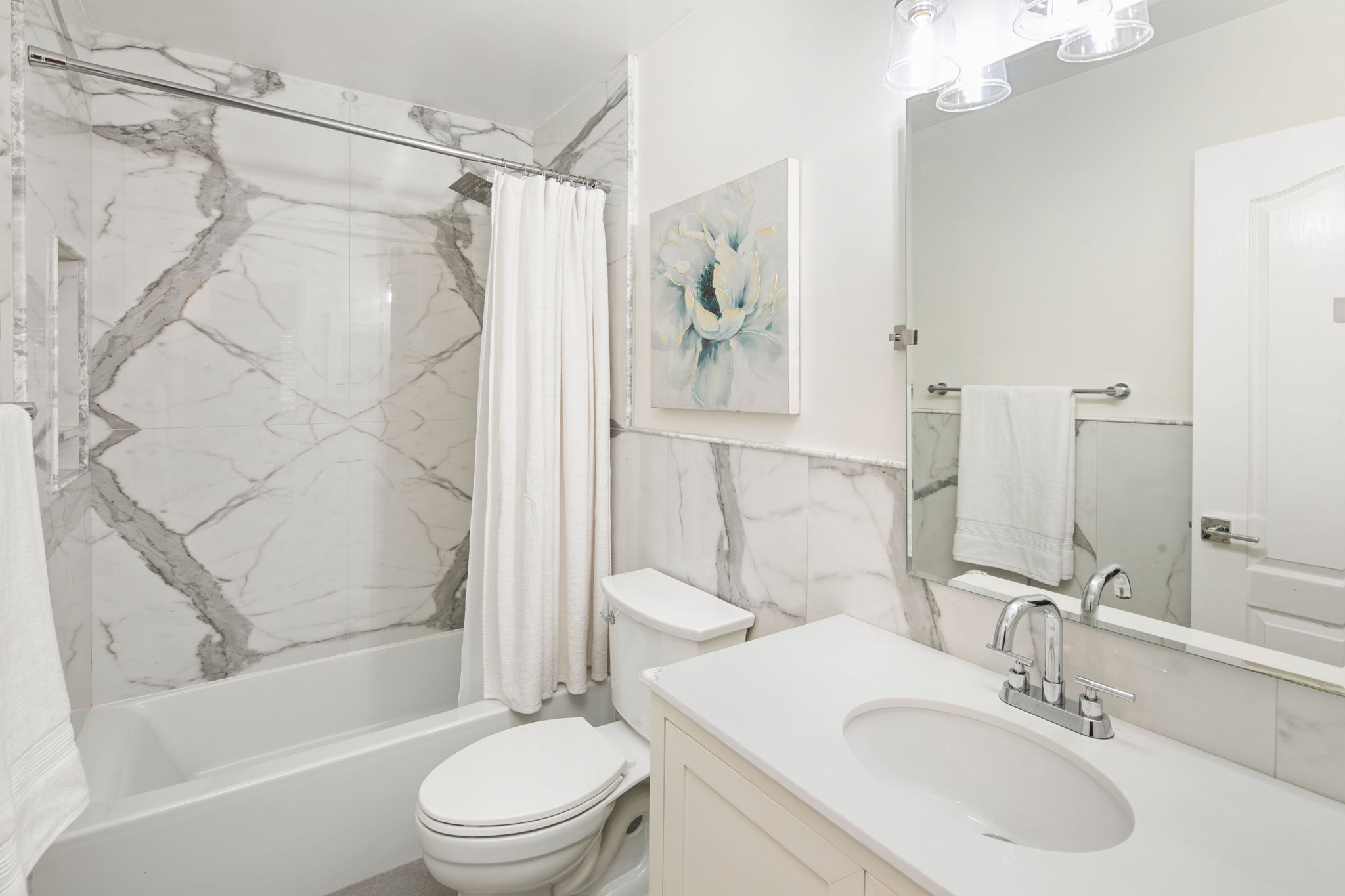 13957 Royal Melbourne Square-254