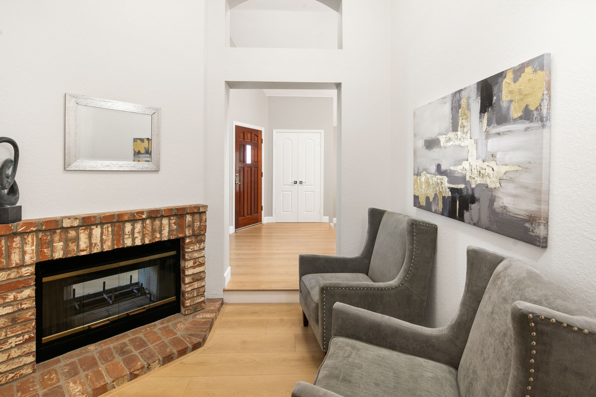 13957 Royal Melbourne Square-215