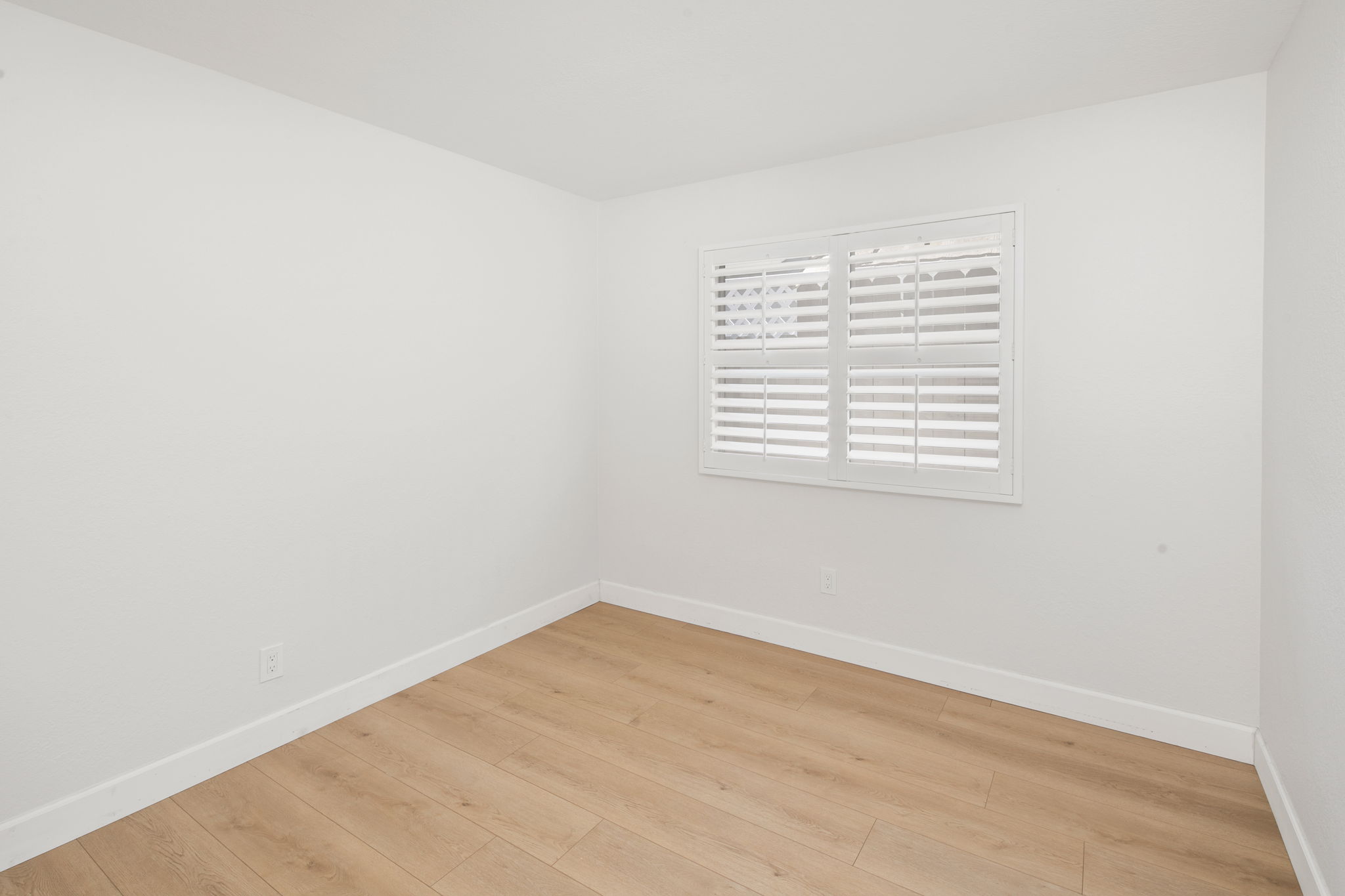 13957 Royal Melbourne Square-209
