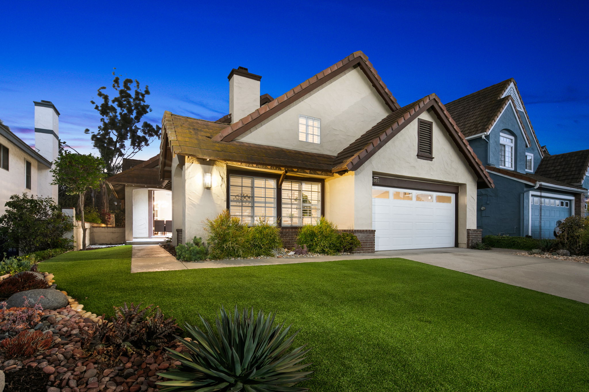 13957 Royal Melbourne Square-345