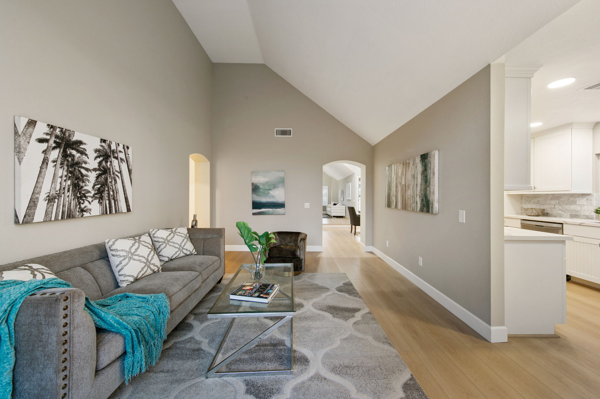 13957 Royal Melbourne Square-327