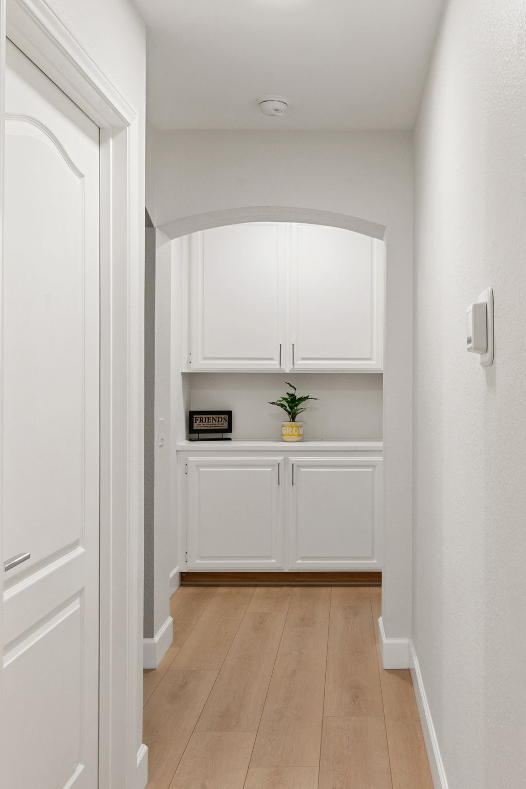 13957 Royal Melbourne Square-326