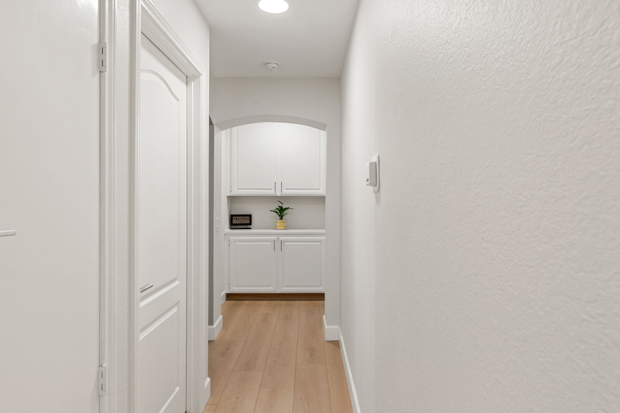 13957 Royal Melbourne Square-325