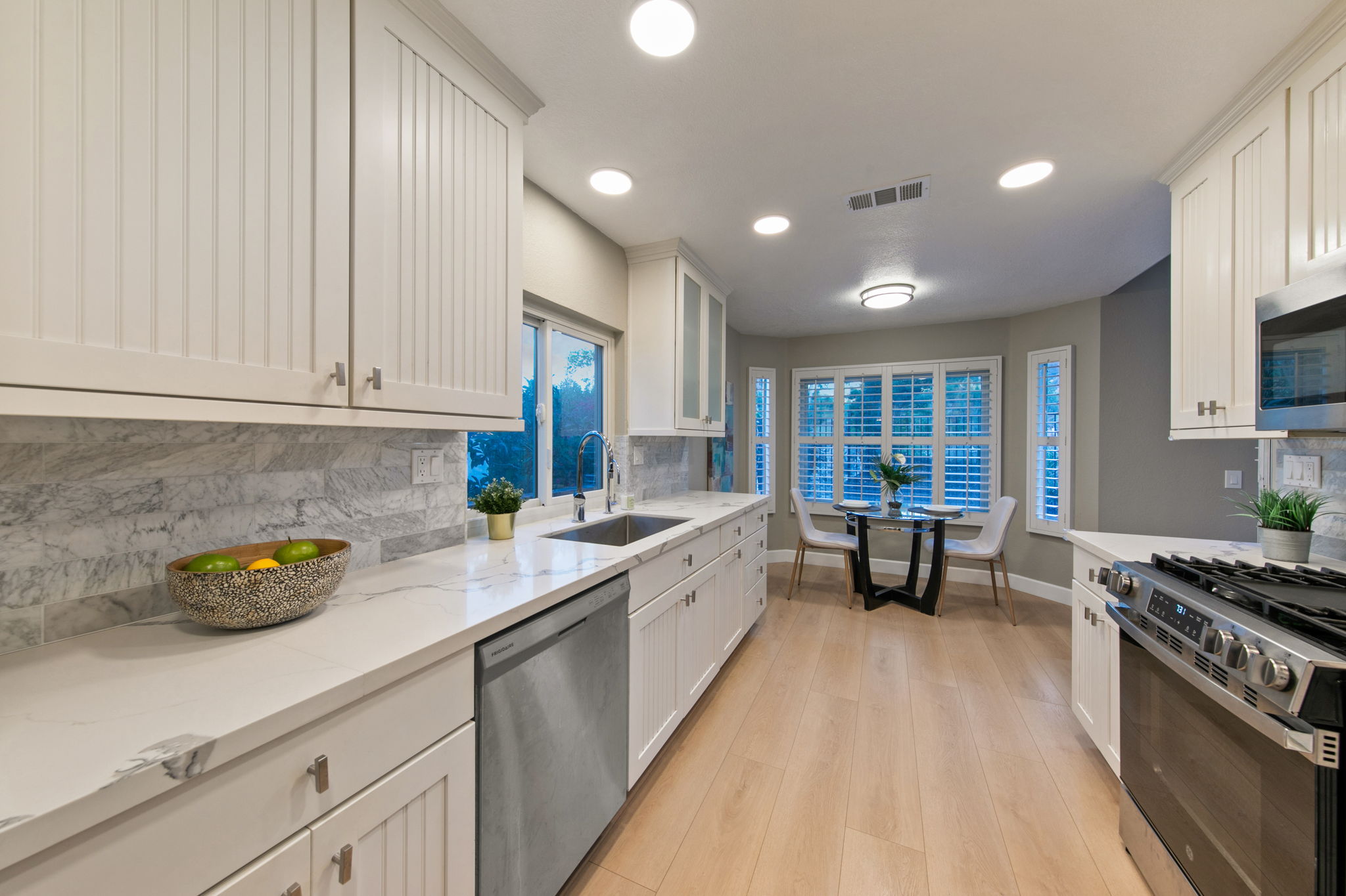 13957 Royal Melbourne Square-315