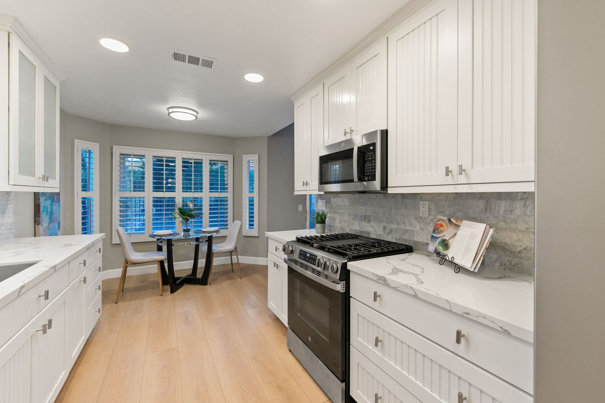 13957 Royal Melbourne Square-314