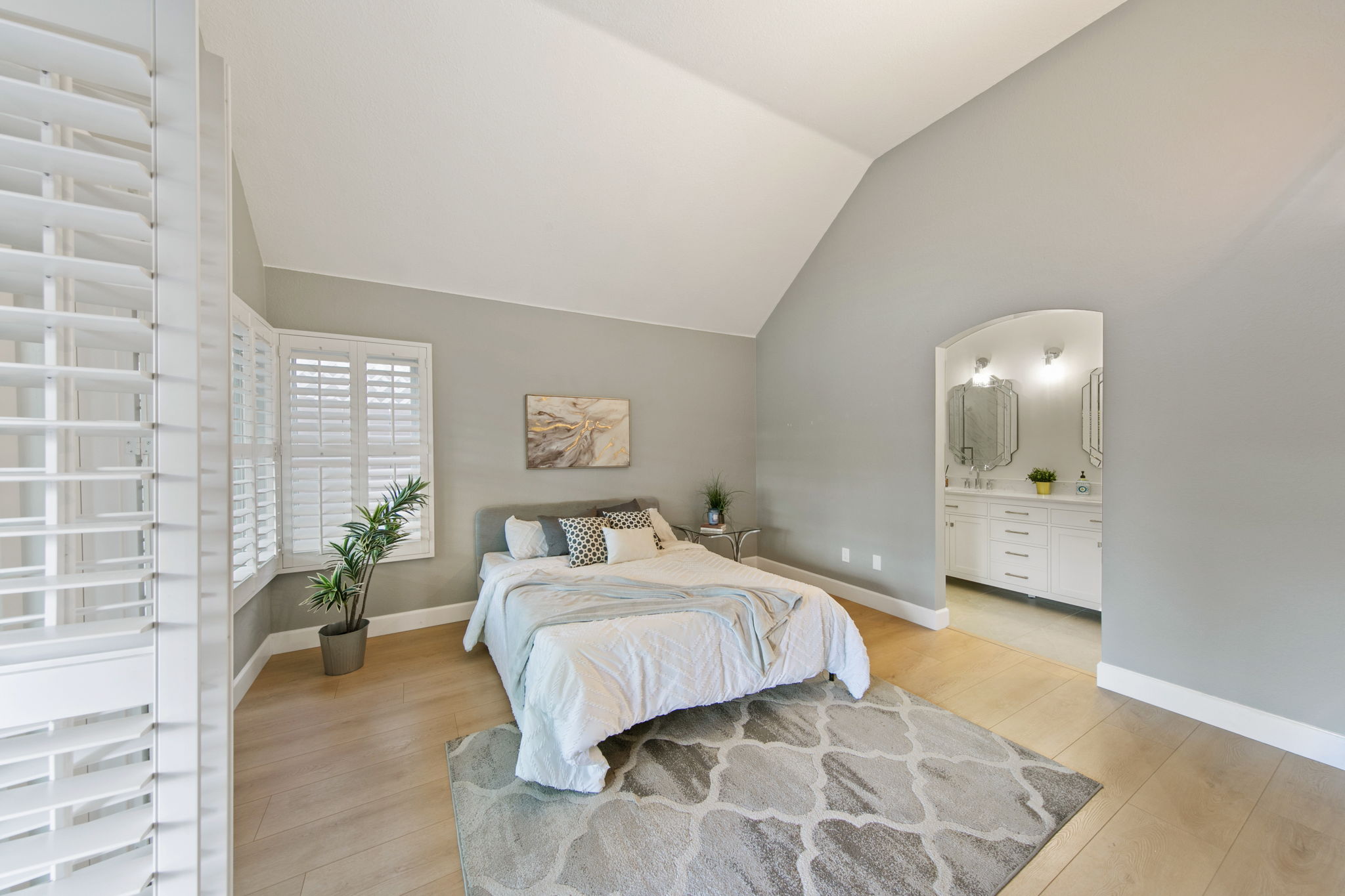 13957 Royal Melbourne Square-307