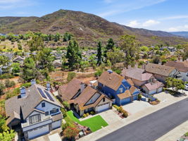 13957 Royal Melbourne Square-5