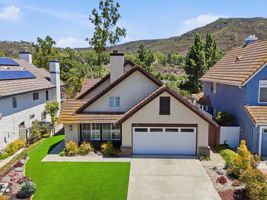 13957 Royal Melbourne Square-2