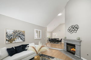 13957 Royal Melbourne Square-243
