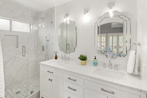 13957 Royal Melbourne Square-217