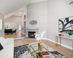 13957 Royal Melbourne Square-201