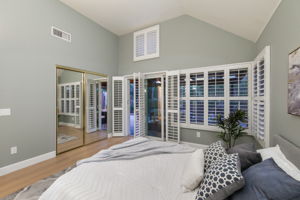 13957 Royal Melbourne Square-334