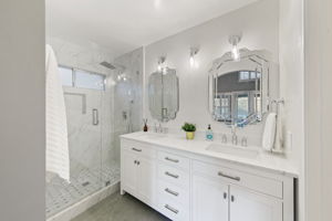 13957 Royal Melbourne Square-306