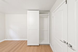 13957 Royal Melbourne Square-301