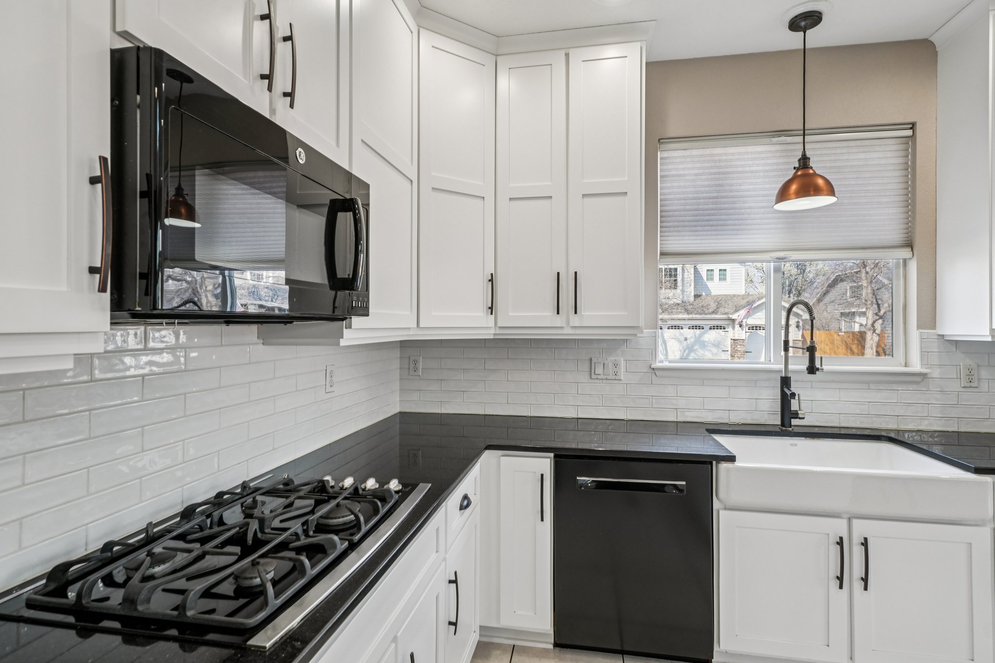 Milwaukee St-S2703-024.jpg