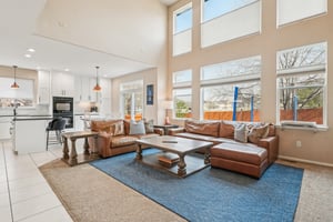 Milwaukee St-S2703-012.jpg