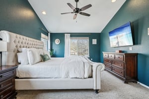 Milwaukee St-S2703-036.jpg