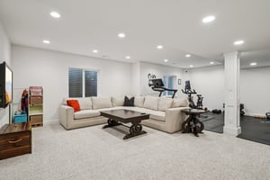 Milwaukee St-S2703-054.jpg