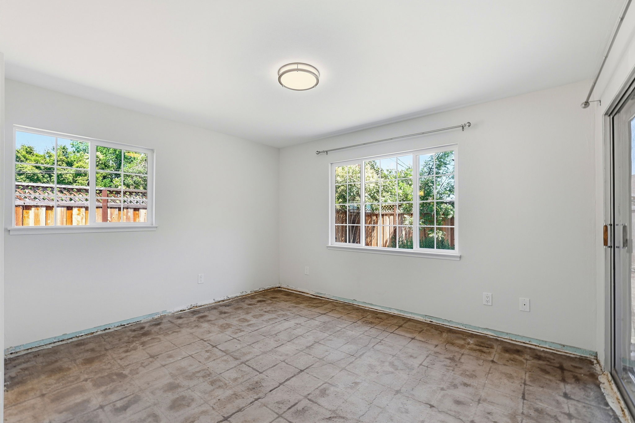 019_F8_1398 Garrans Dr