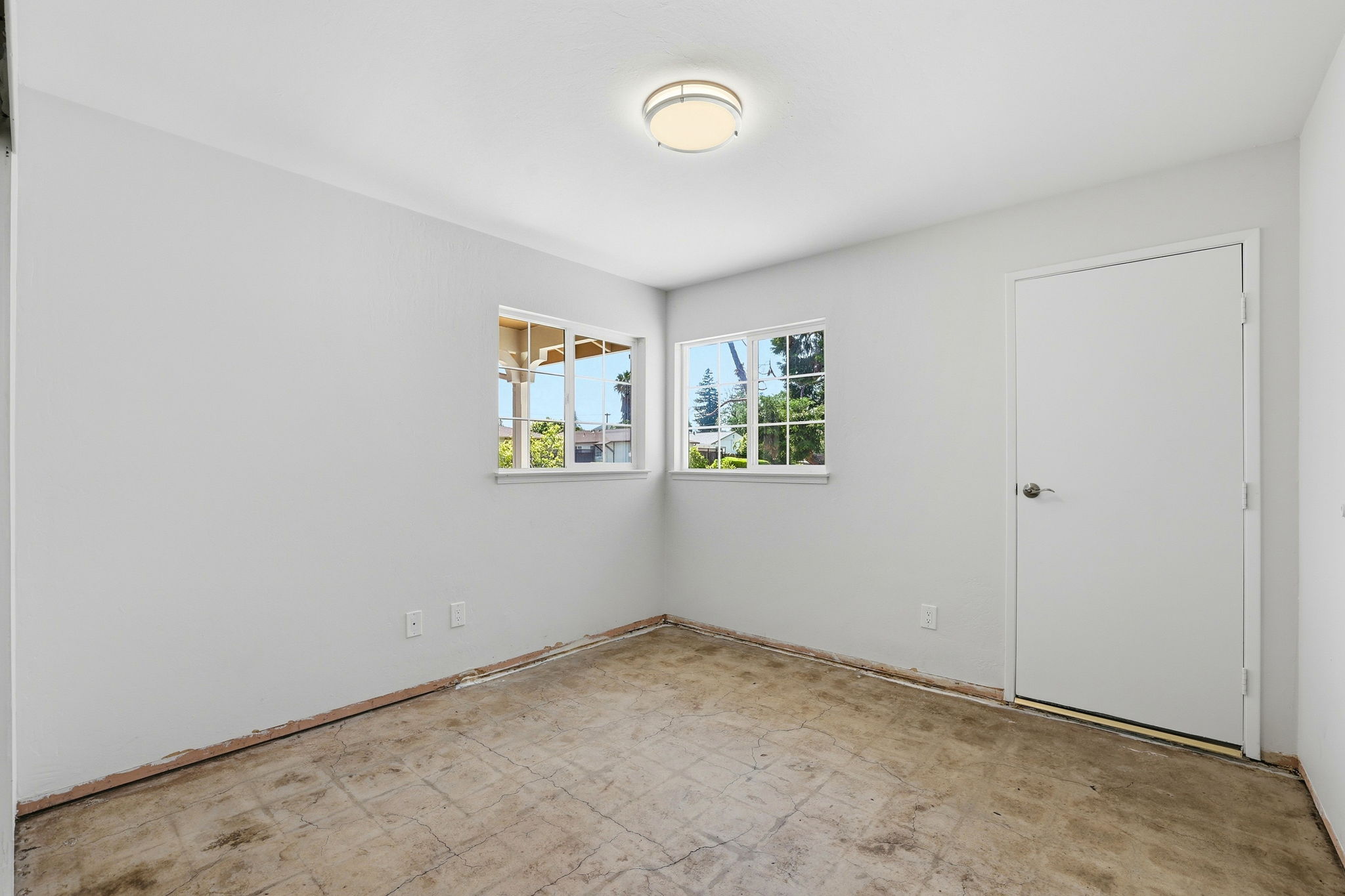 023_F8_1398 Garrans Dr