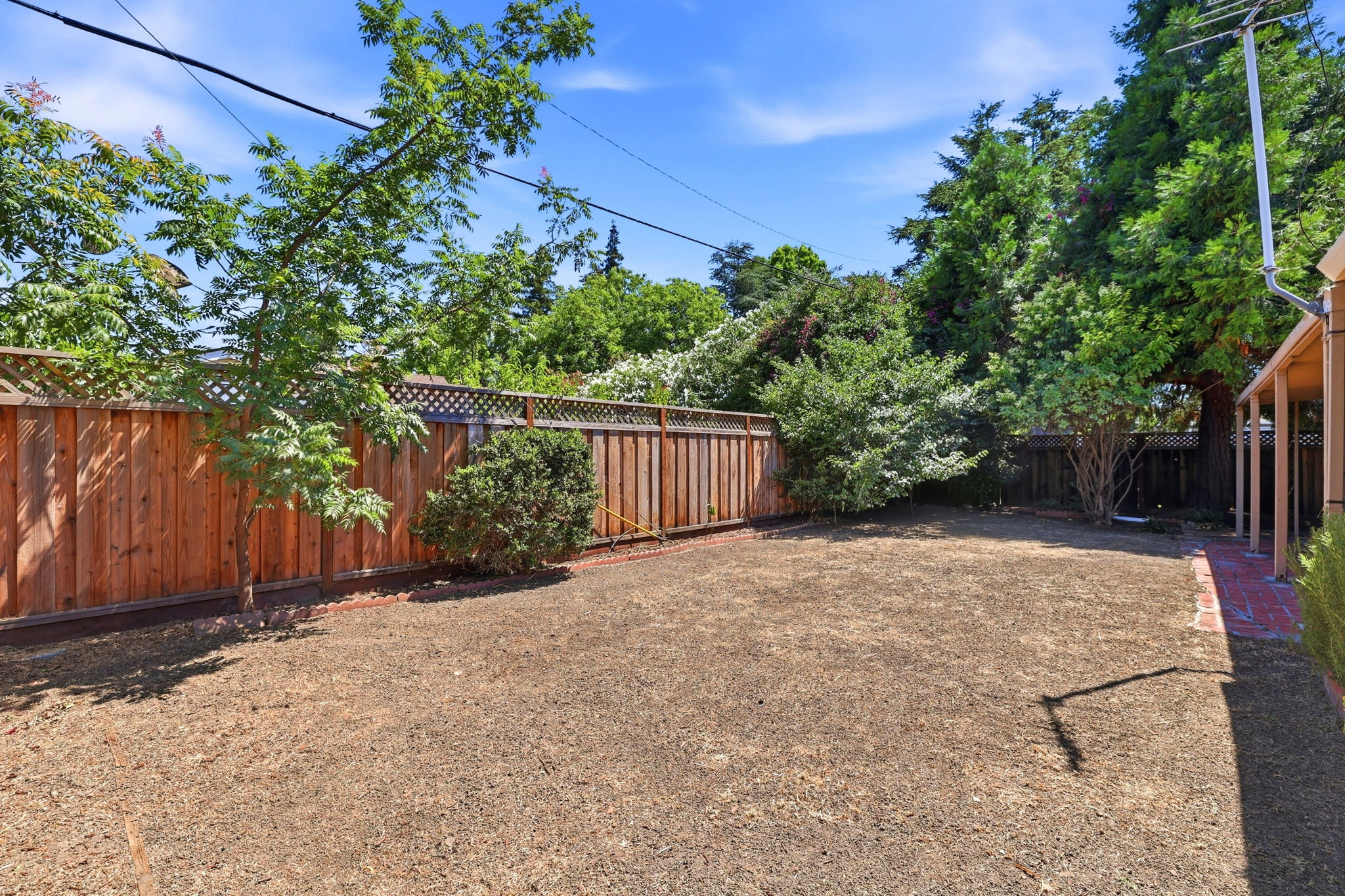 035_F8_1398 Garrans Dr