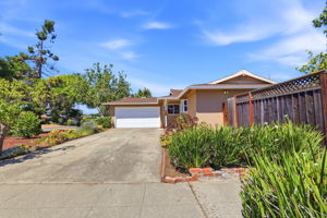 005_F8_1398 Garrans Dr