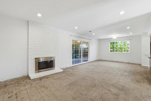 010_F8_1398 Garrans Dr