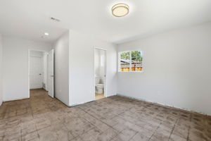 018_F8_1398 Garrans Dr