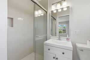 027_F8_1398 Garrans Dr