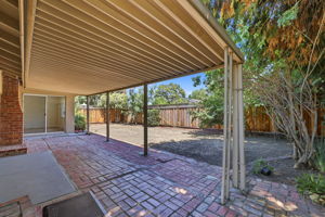 029_F8_1398 Garrans Dr