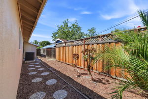031_F8_1398 Garrans Dr